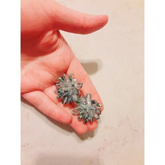 VTG Coro CLIP-ON EARRINGS 40s Retro Glam Grandmacore flower burst beads BLUE - Picture 5 of 9